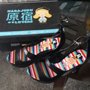 Size 9 Harajuku Lovers Wegdes